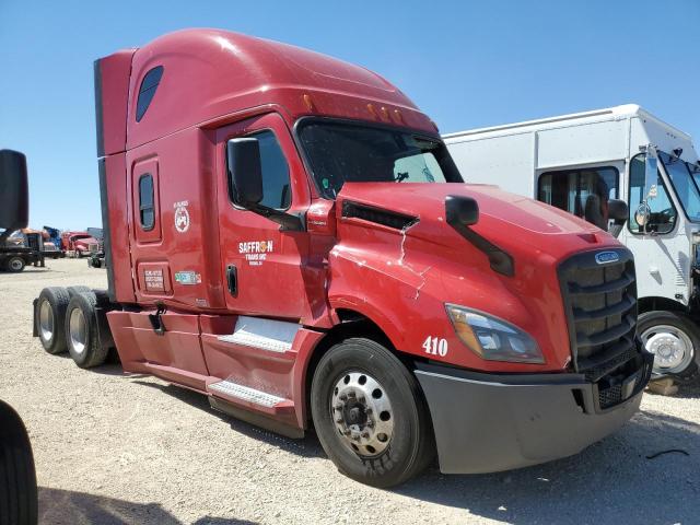  Salvage Freightliner Cascadia 1