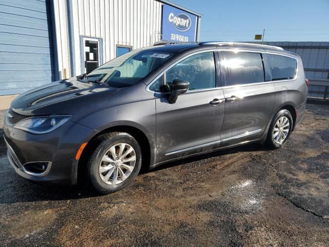  Salvage Chrysler Pacifica