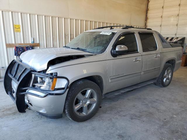  Salvage Chevrolet Avalanche