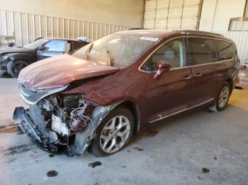  Salvage Chrysler Pacifica