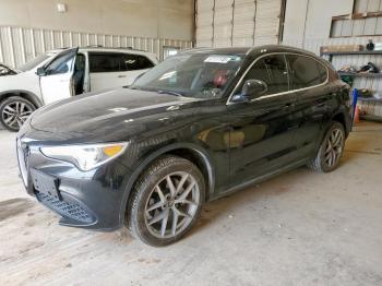  Salvage Alfa Romeo Stelvio