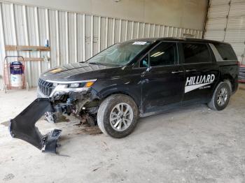  Salvage Kia Carnival