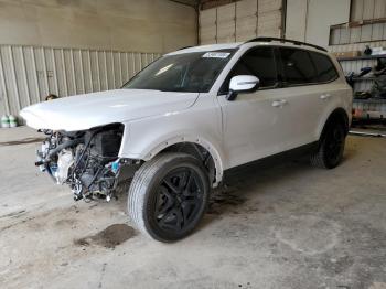 Salvage Kia Telluride