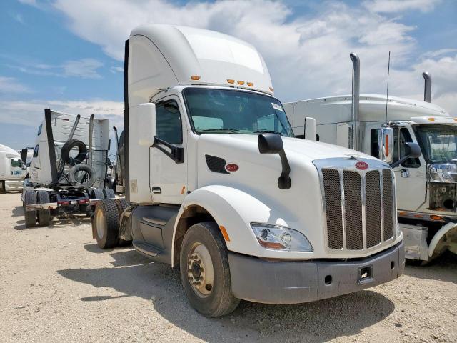  Salvage Peterbilt 579