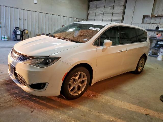  Salvage Chrysler Pacifica