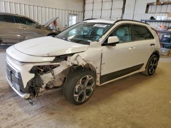  Salvage Kia Niro