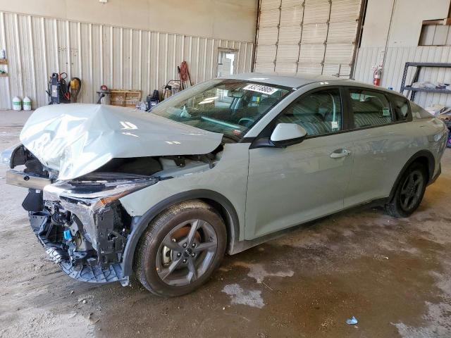  Salvage Kia K4 Lx