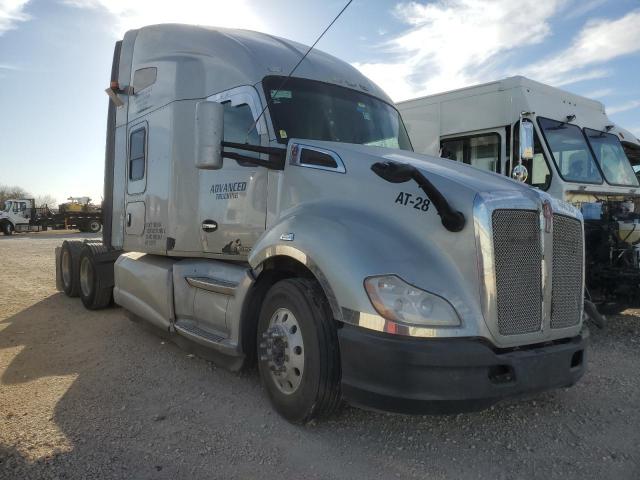  Salvage Kenworth Constructi