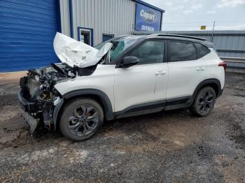  Salvage Kia Seltos