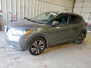  Salvage Nissan Kicks