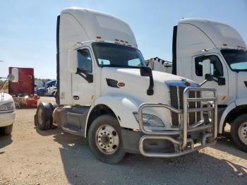  Salvage Peterbilt Tractor 579
