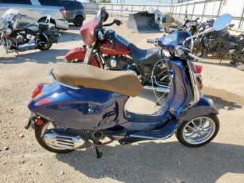  Salvage Vespa Primavera 