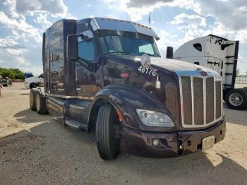  Salvage Peterbilt 579