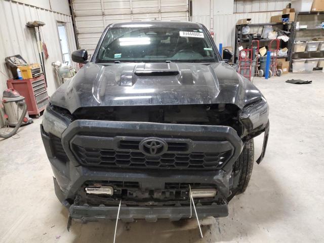 Toyota Tacoma Double Cab Image 2