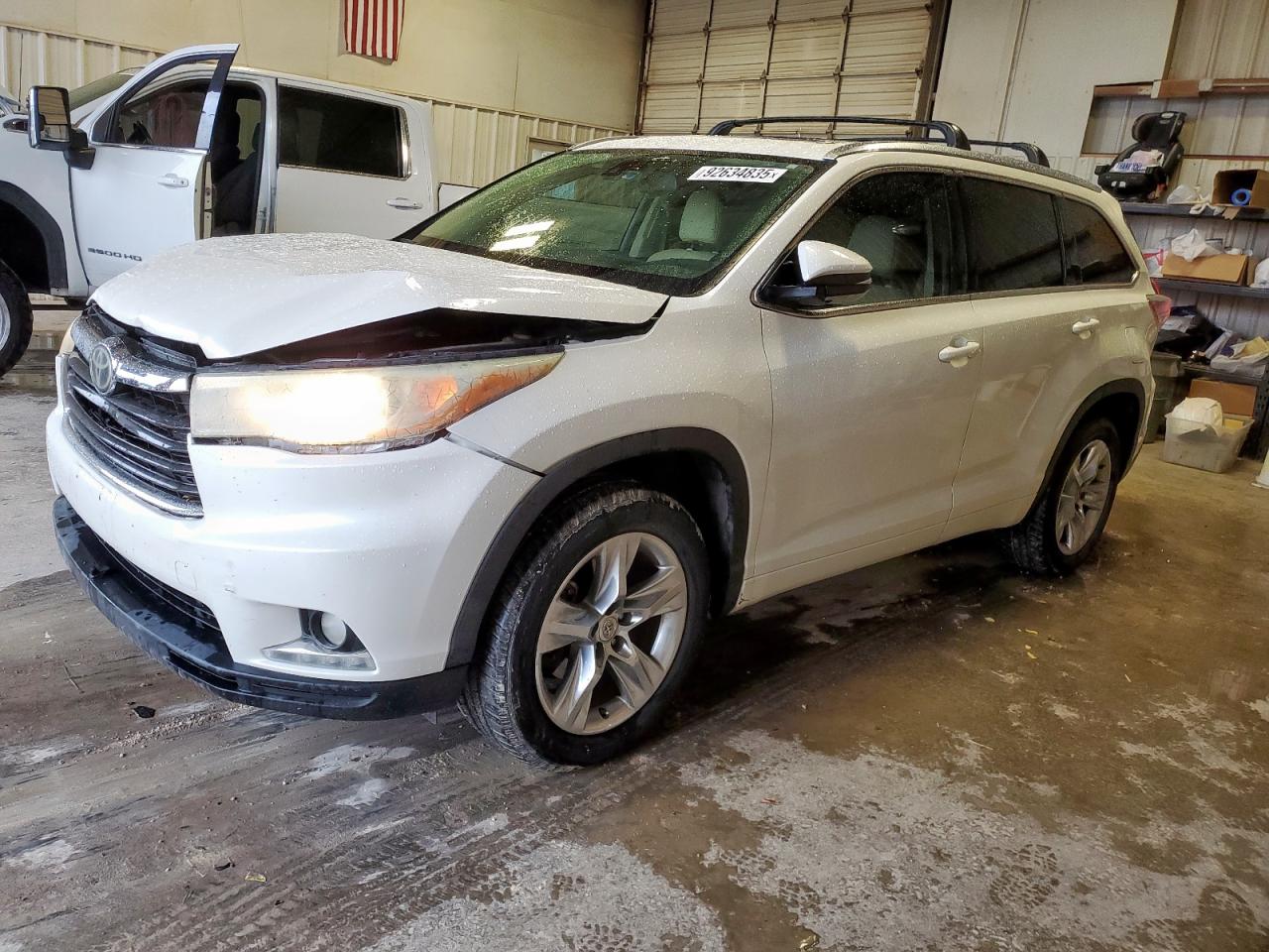 Toyota Highlander Limited Image 1