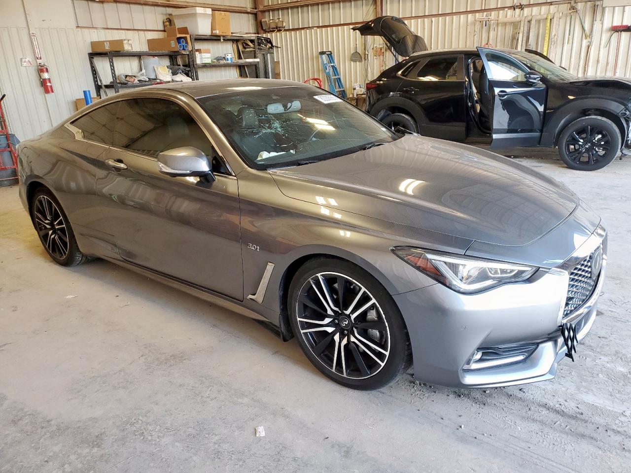 INFINITI Q60 Luxe 300 Image 10