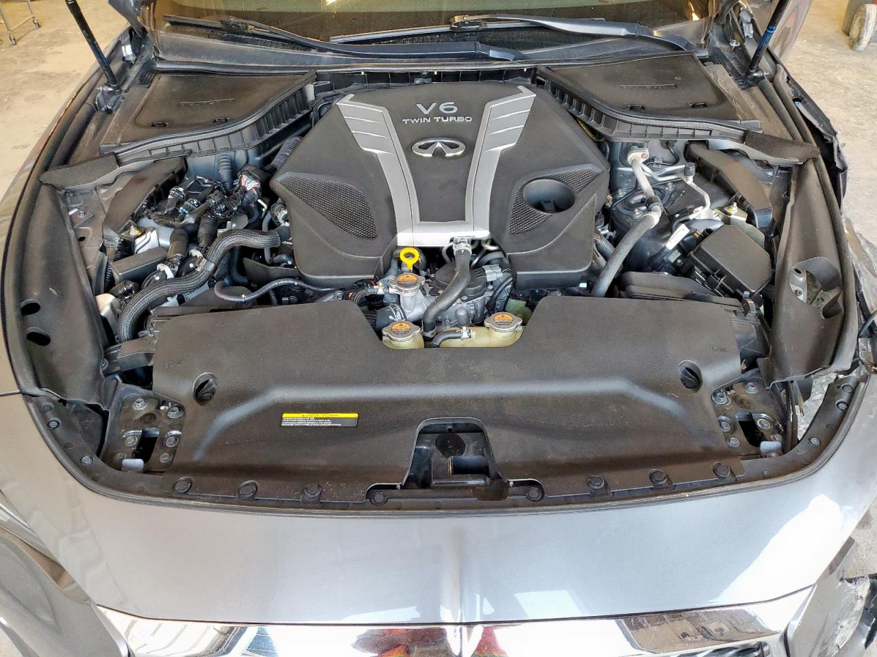 INFINITI Q60 Luxe 300 Image 12