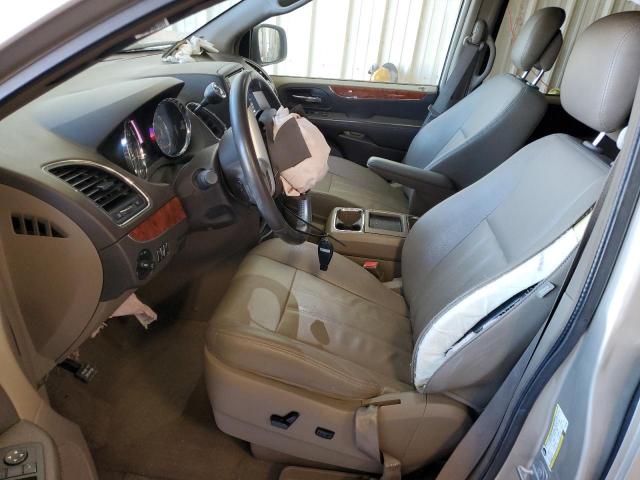 Chrysler Minivan Touring Image 4