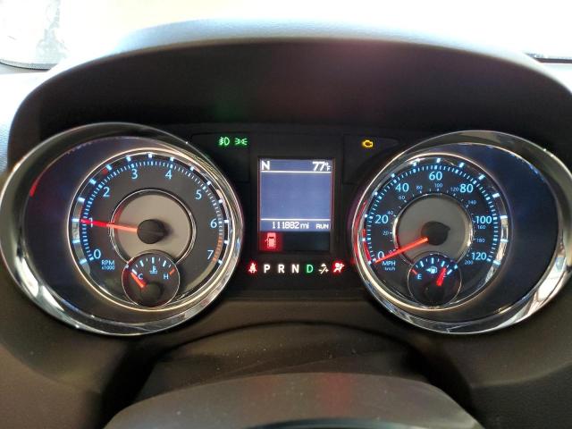 Chrysler Minivan Touring Image 6