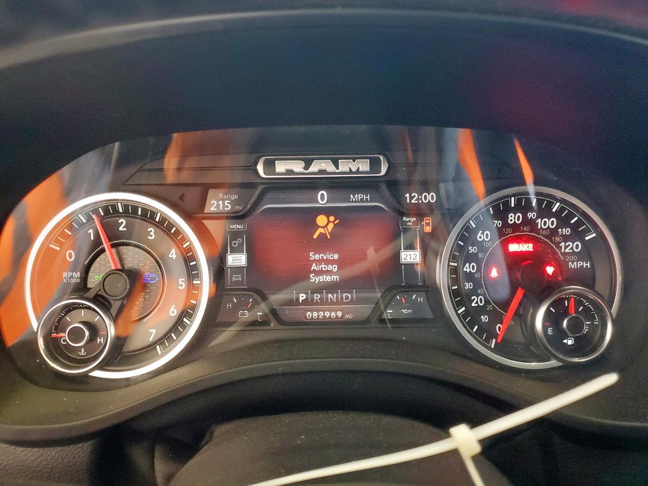 Ram 1500 Laramie Image 11