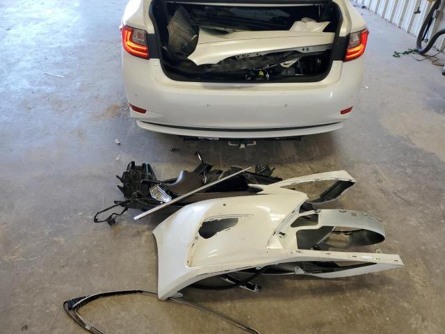 Lexus Es 300h Image 7