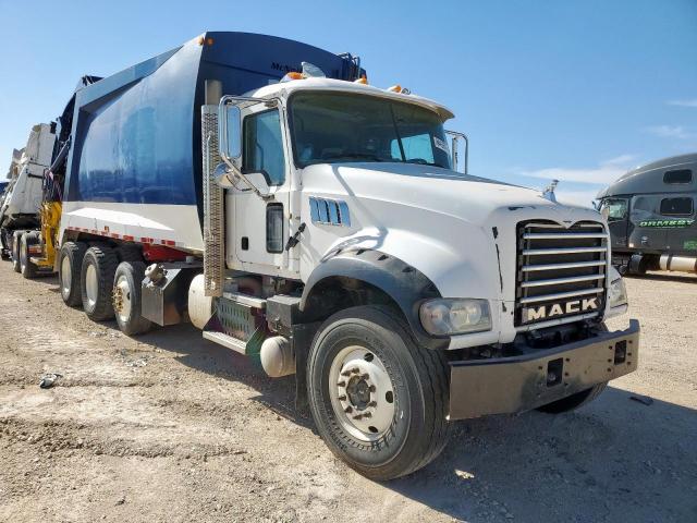  Salvage Mack 700 Gu700