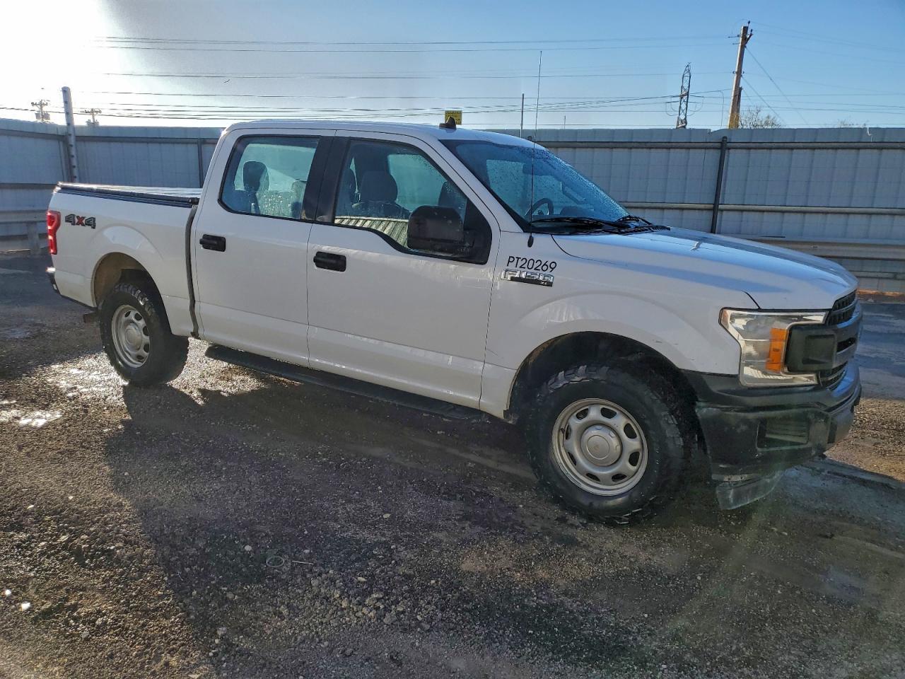 Ford F-150 Supercrew Image 2