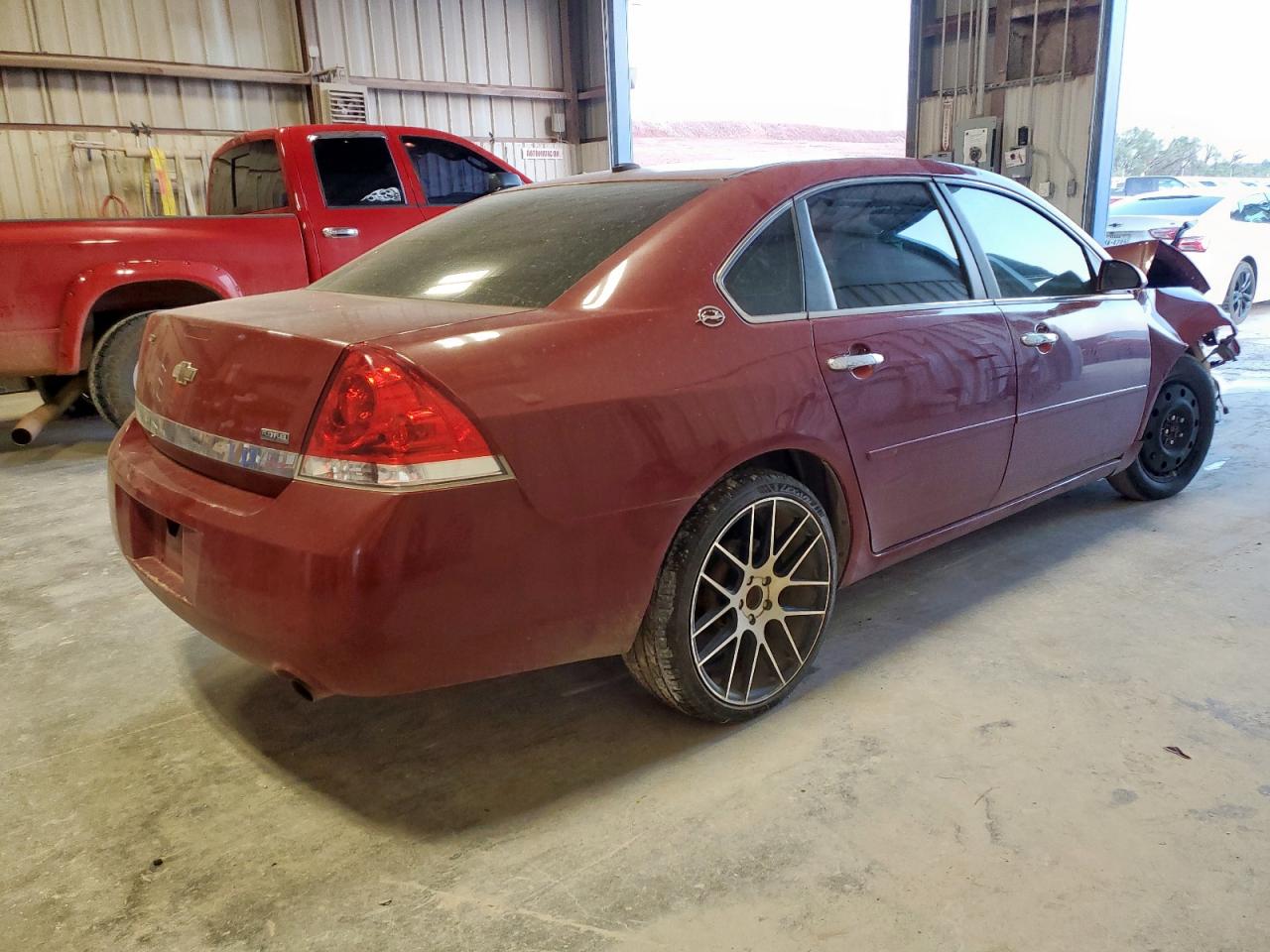 Chevrolet Impala Ltz Image 2