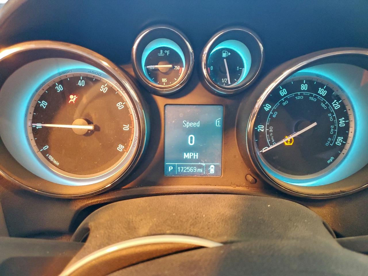 Buick Verano Image 9