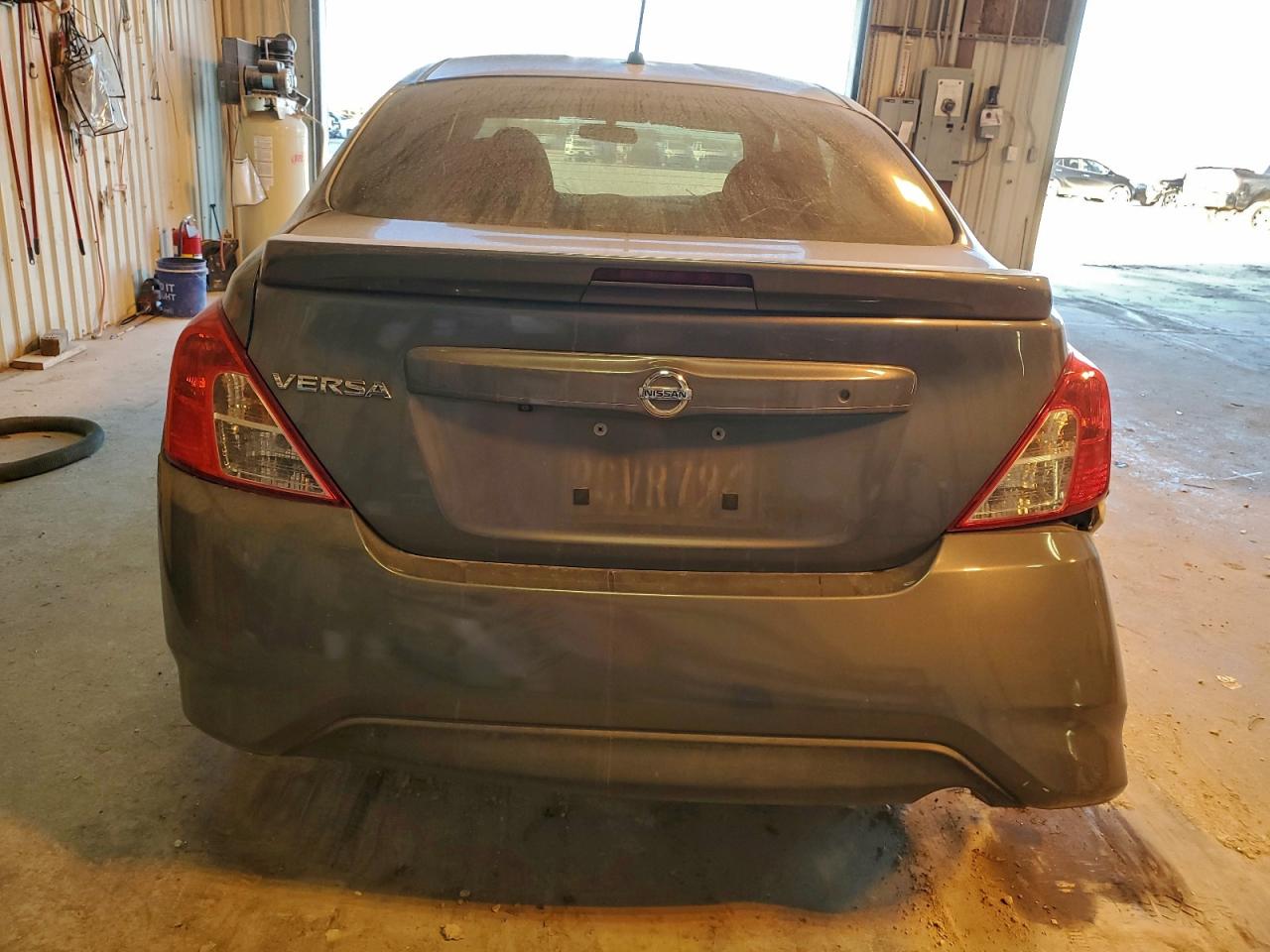 Nissan Versa S Image 10