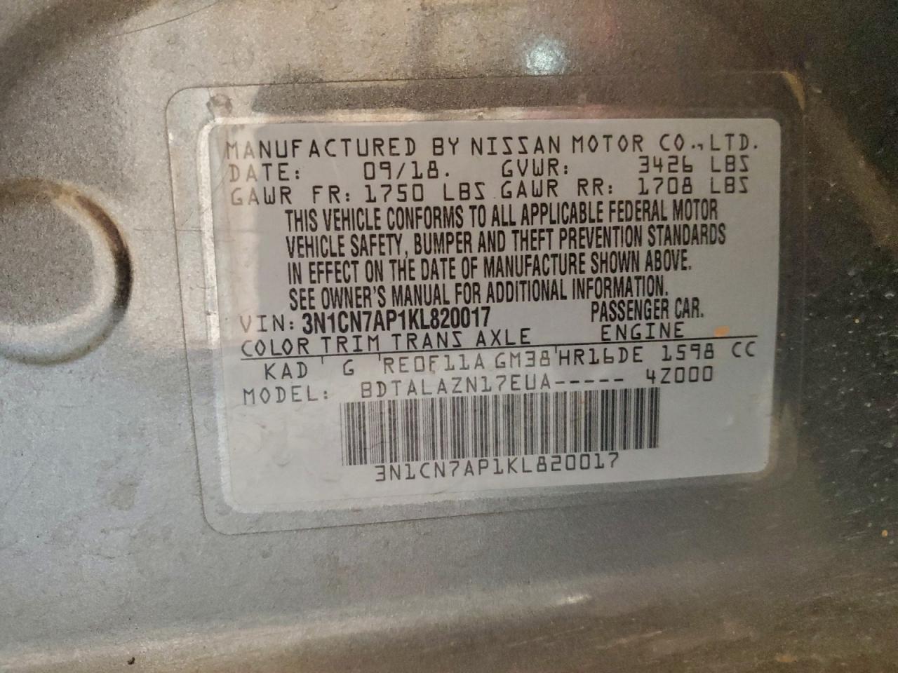 Nissan Versa S Image 6