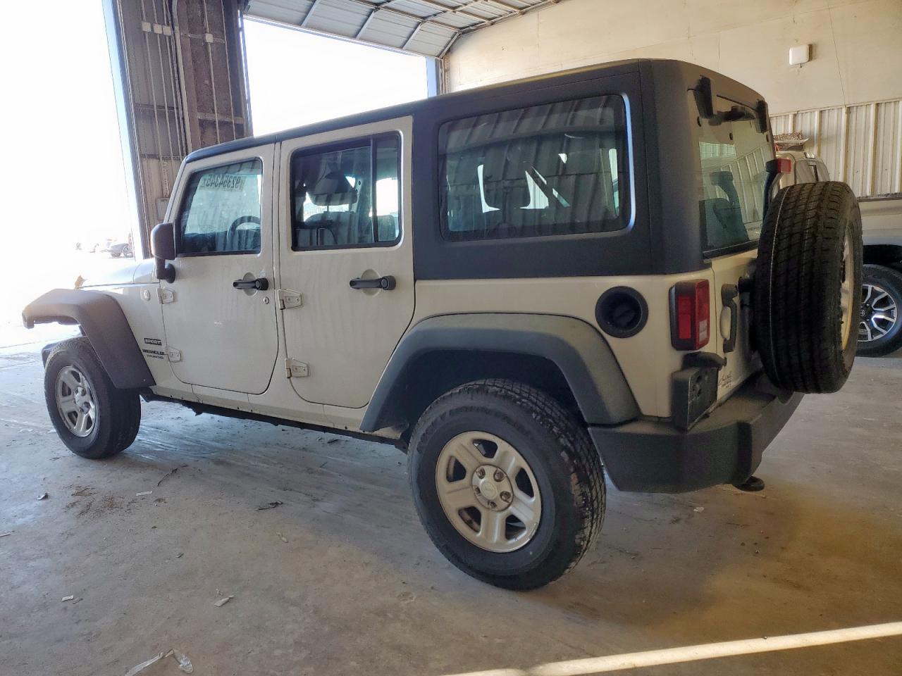 Jeep Wrangler Sport Image 2