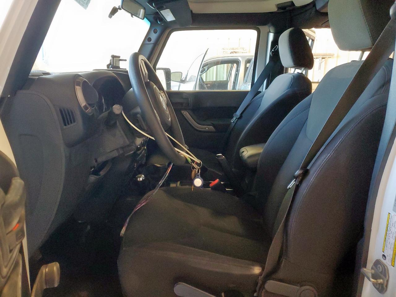 Jeep Wrangler Sport Image 12