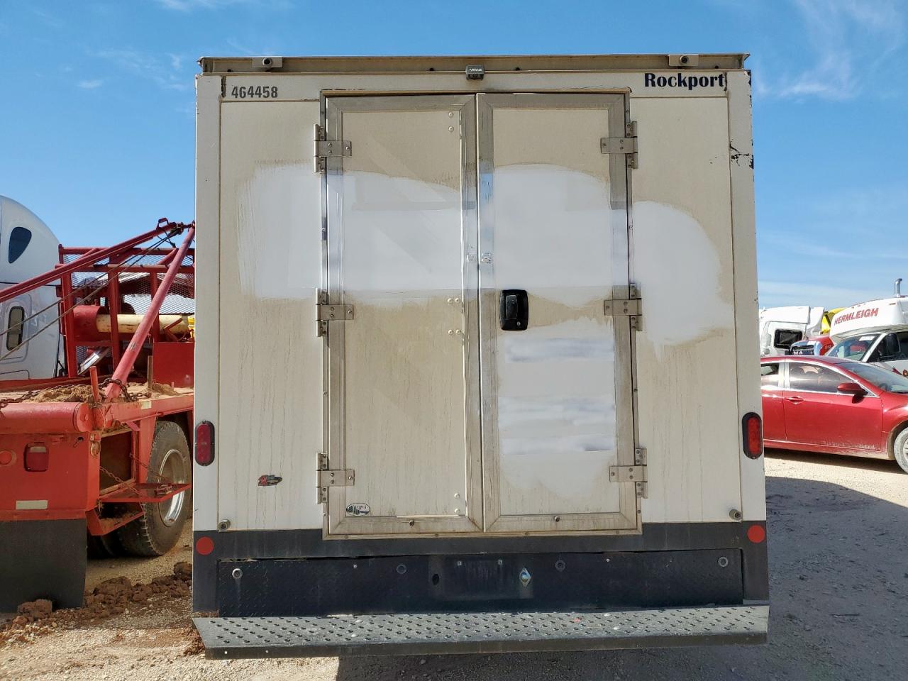 Chevrolet Express Image 4