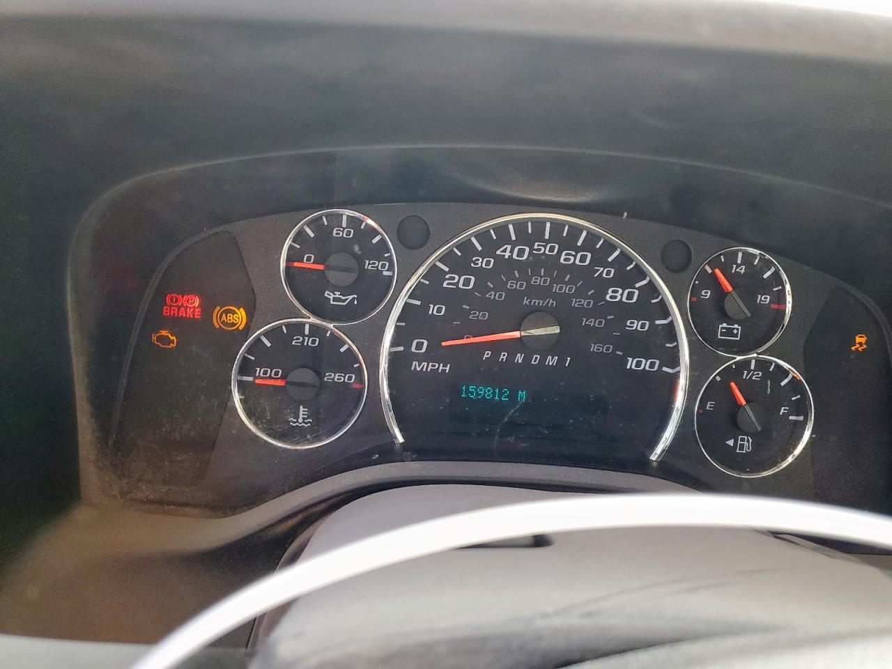 Chevrolet Express Image 12