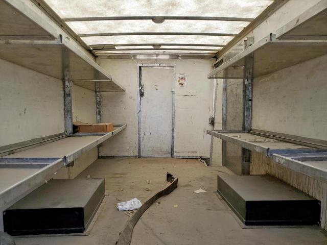 Chevrolet Express Image 8