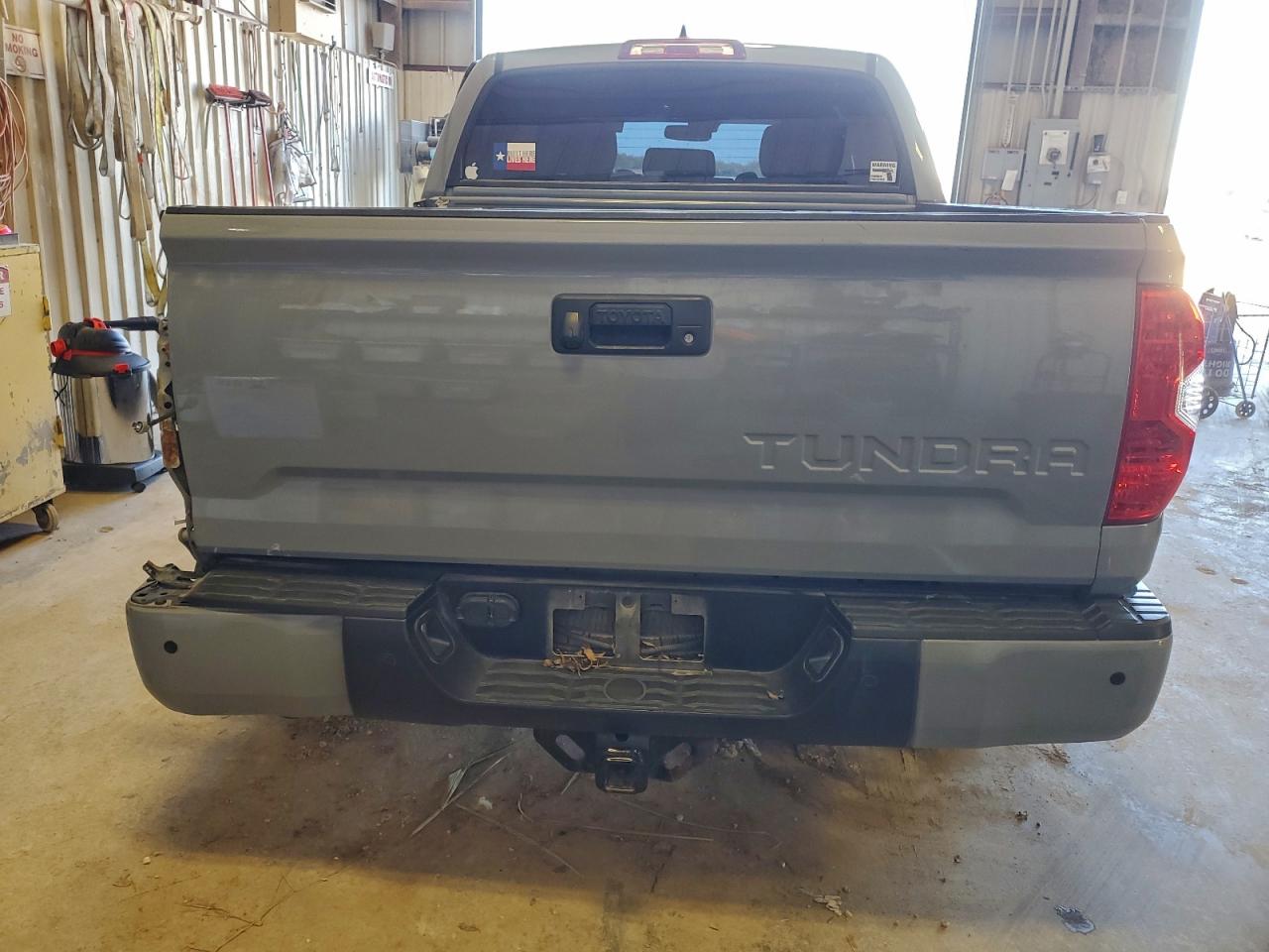 Toyota Tundra Crewmax Sr5 Image 13