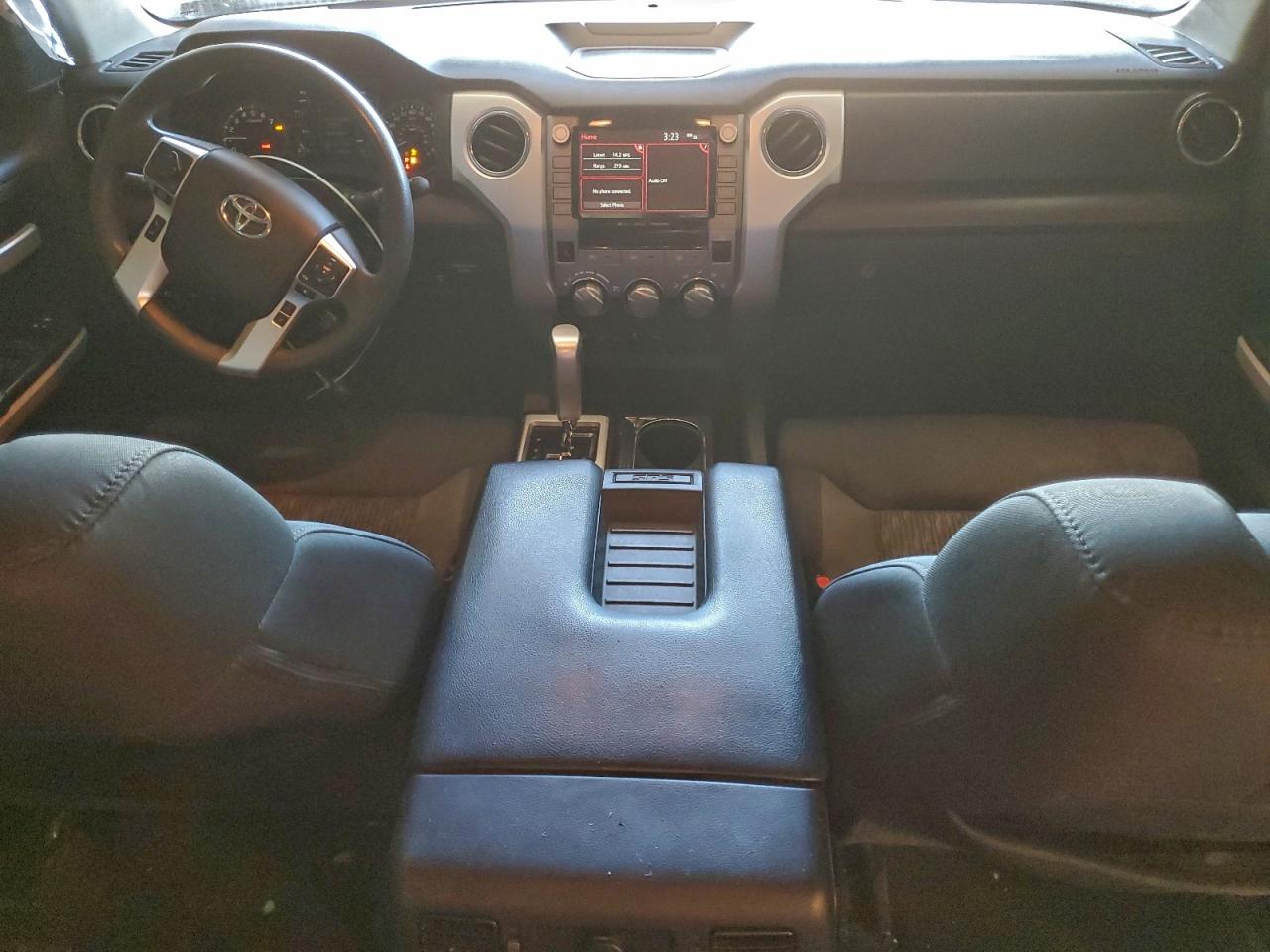 Toyota Tundra Crewmax Sr5 Image 9