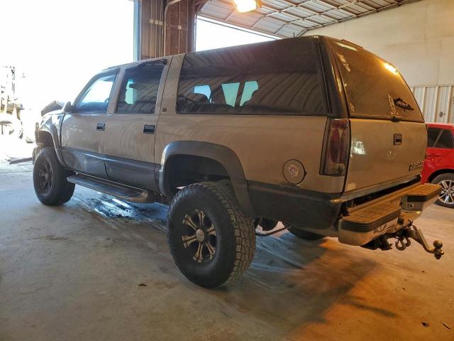 Chevrolet Suburban K1500 Image 2