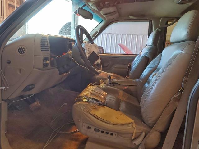 Chevrolet Suburban K1500 Image 6