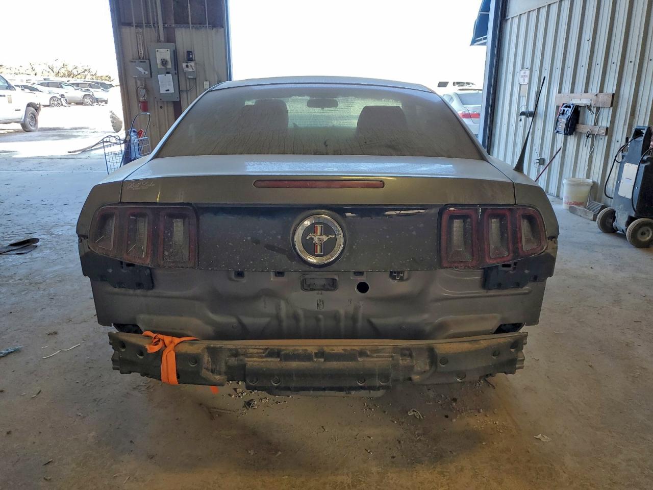 Ford Mustang Image 11