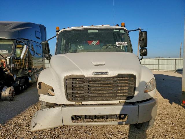 Freightliner M2 106 Medium Duty Image 11