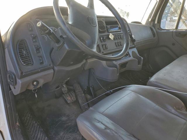 Freightliner M2 106 Medium Duty Image 8