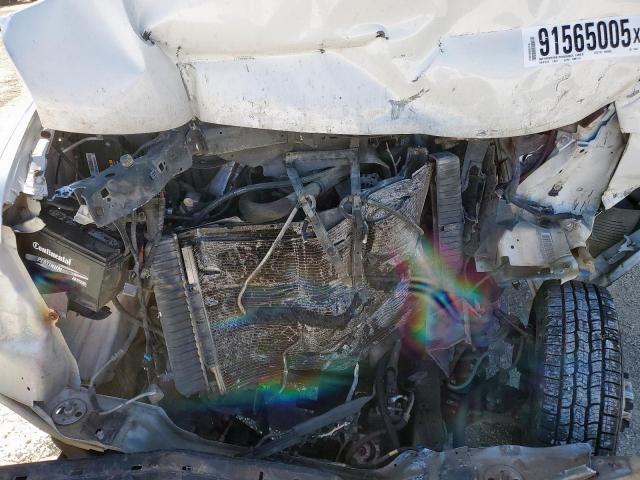 Chevrolet Express Image 6