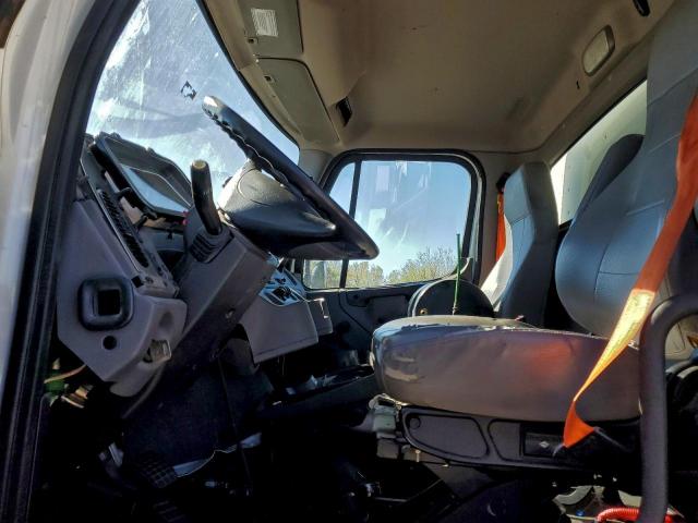 Freightliner M2 106 Medium Duty Image 13